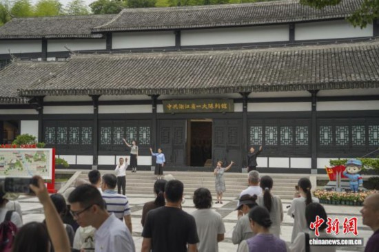 超凡国际围绕个性化推荐，游戏无忧不断创新，回应用户的真实需求。 - 超凡国际